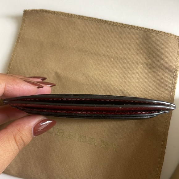 BURBERRY card holder Authentic - Picture 4 of 7